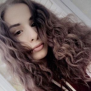 Meet your Posher, Genevieve